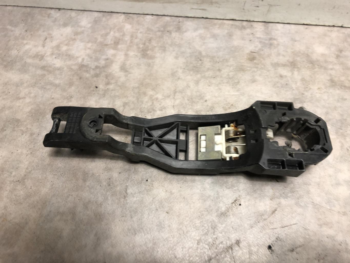 Support poignee porte arriere droite SEAT LEON 1 Diesel - 1