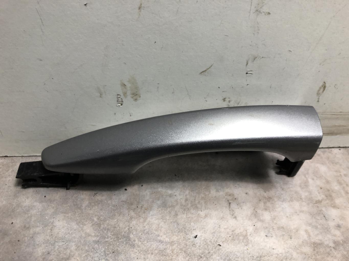 Maniglia portiera posteriore sinistra PEUGEOT 308 2 PHASE 2 Gasolina - 1
