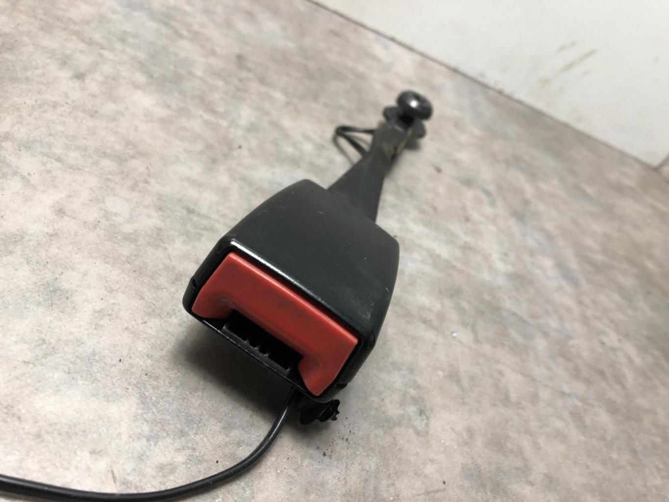 Aggancio cintura sicurezza anteriore sinistro FORD FIESTA 6 PHASE 1 Diésel - 1