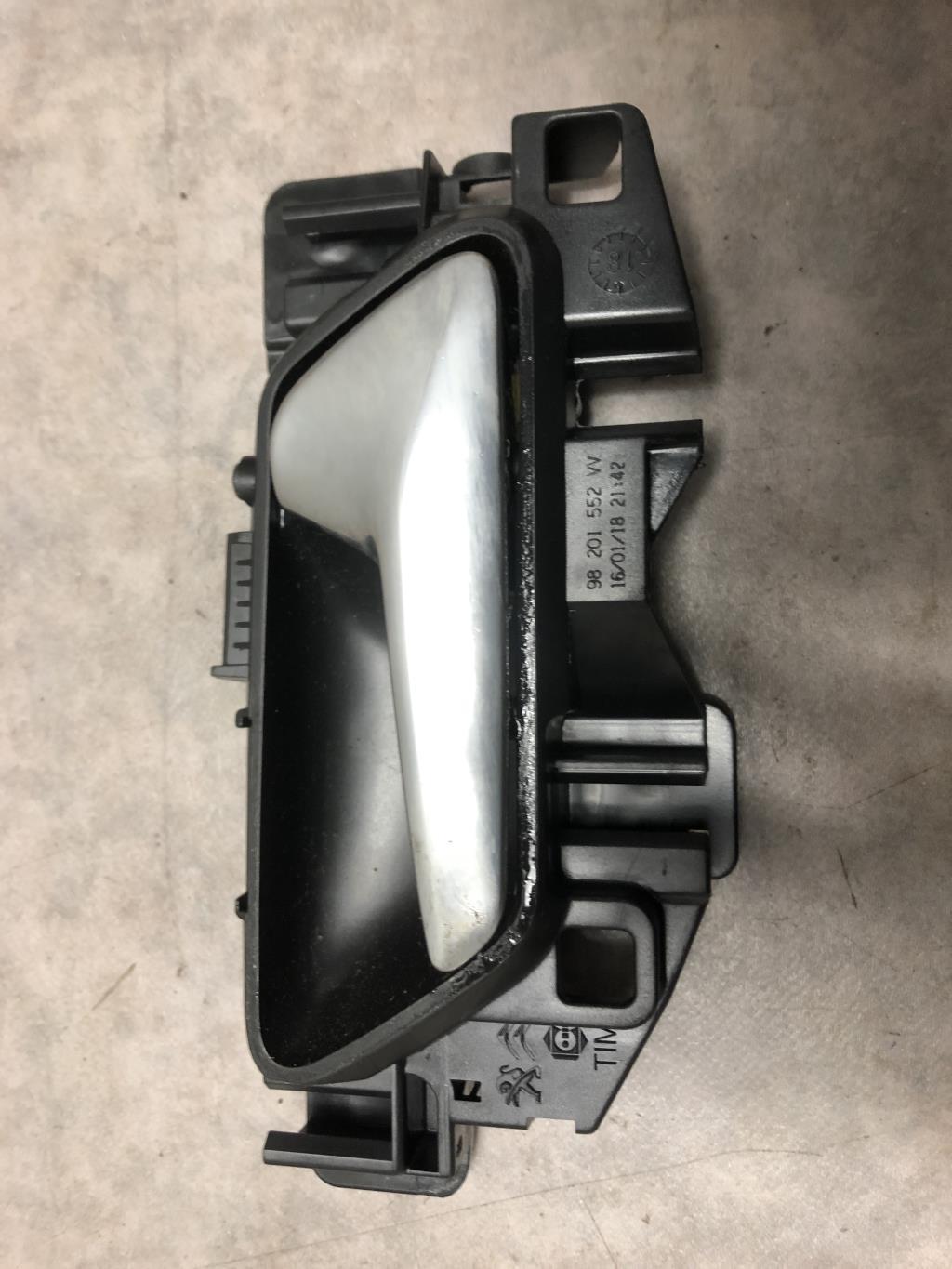 Maniglia interna posteriore destra PEUGEOT 308 2 PHASE 2 Gasolina - 1