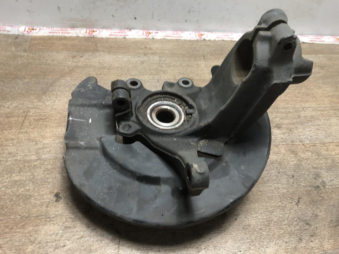 Fusee avant droit FORD KUGA 1 Diesel - 1
