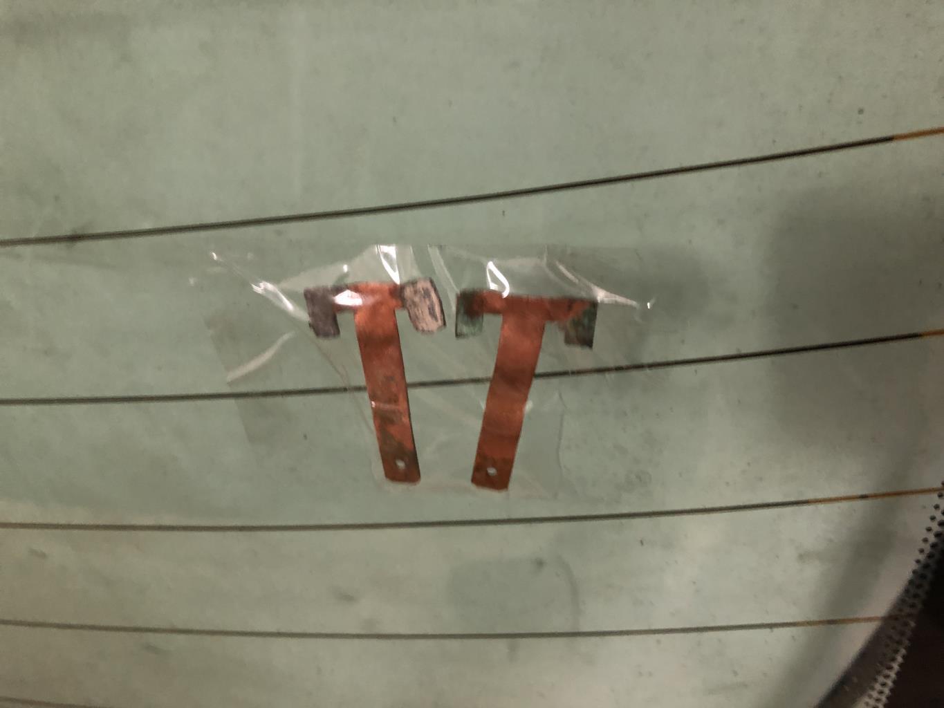 Lunette arriere VOLVO S 40 2 PHASE 1 Diesel - 1