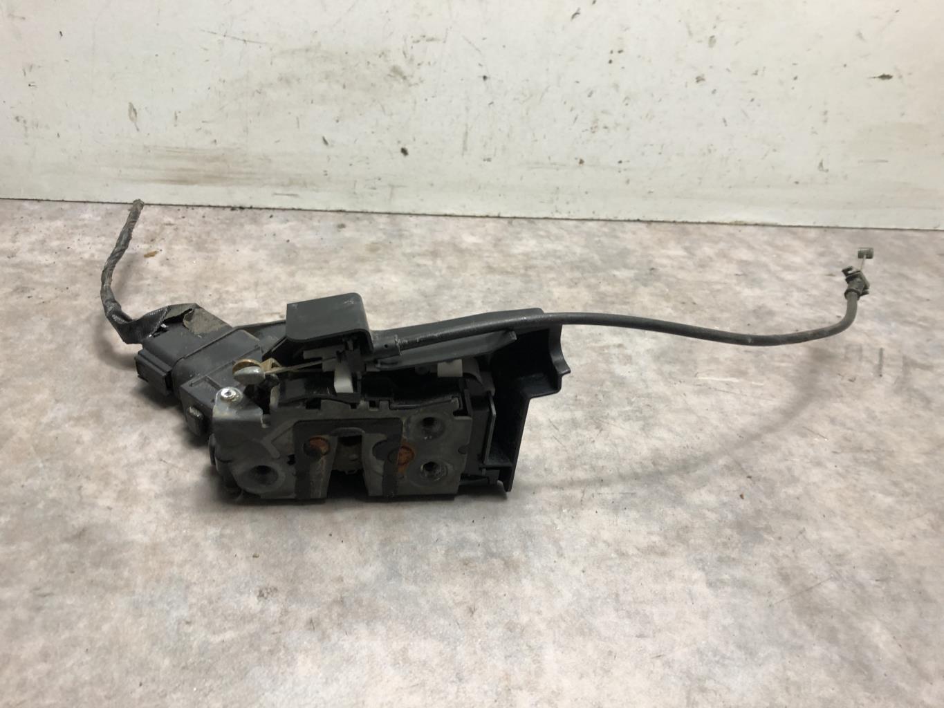 Serrure avant gauche FORD C-MAX 1 PHASE 1 Diesel - 1