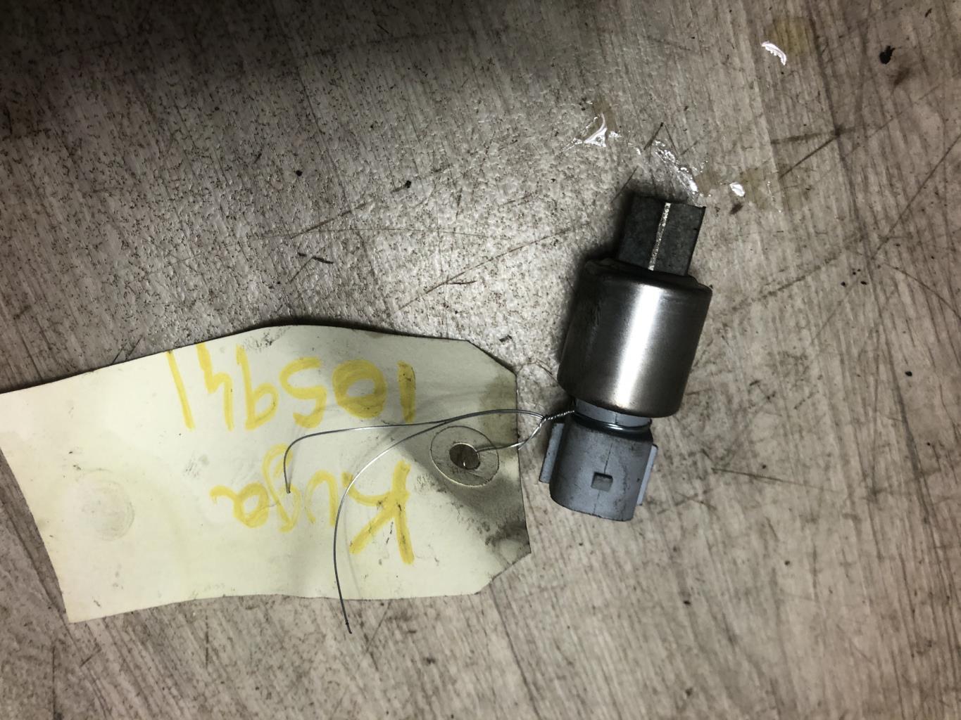 Pressostat de climatisation FORD KUGA 1 Diesel - 1