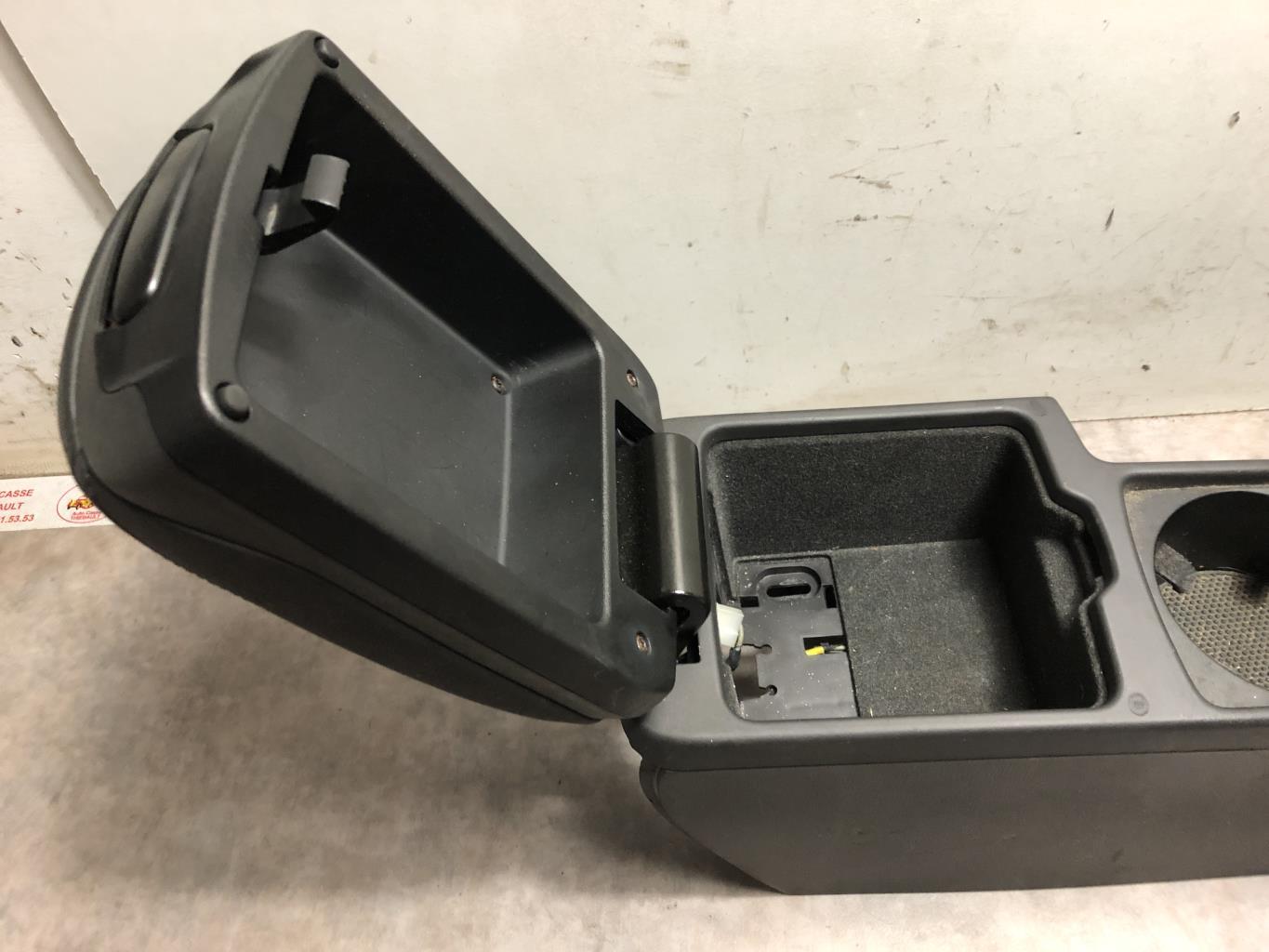Console central (interieur plastique) VOLVO S 40 2 PHASE 1 Diesel - 1