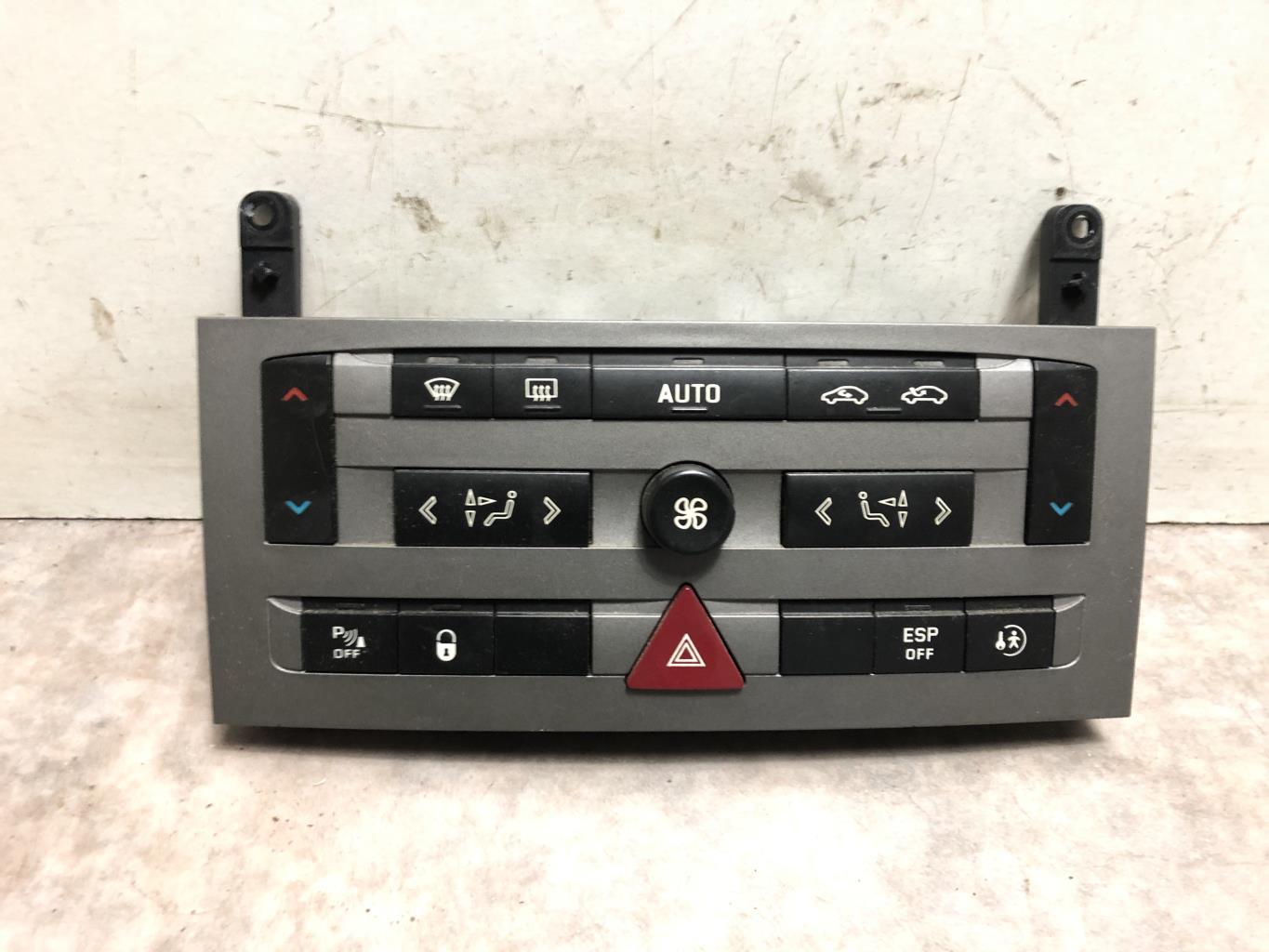 Commande chauffage PEUGEOT 407 PHASE 1 Diesel - 1