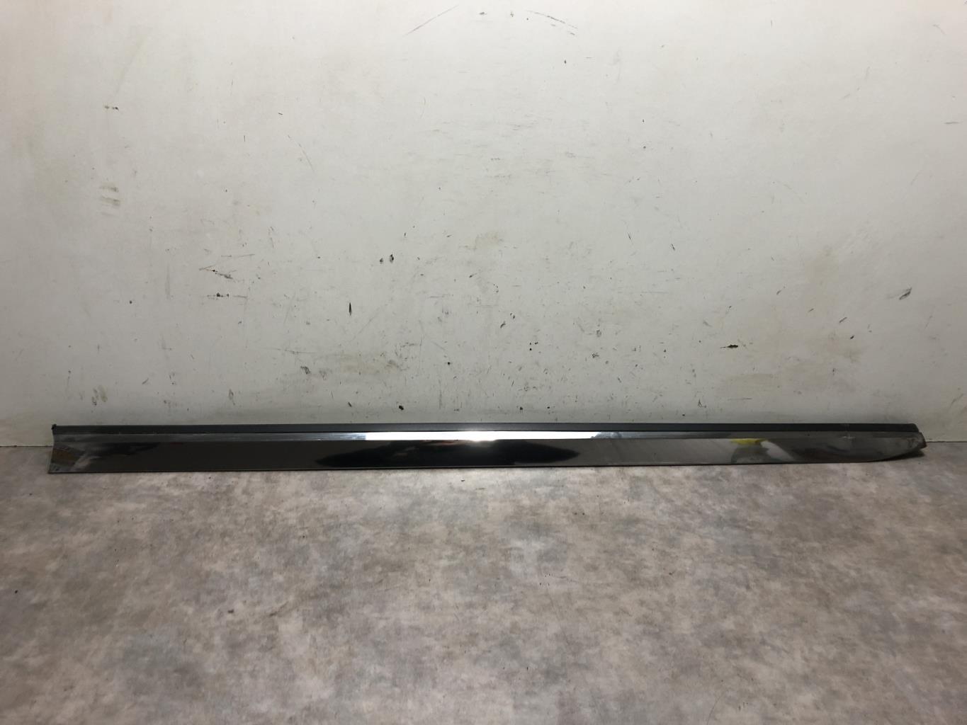 Modanatura portiera anteriore sinistra RENAULT CLIO 5 PHASE 1 Gasolina/Híbrido - 1