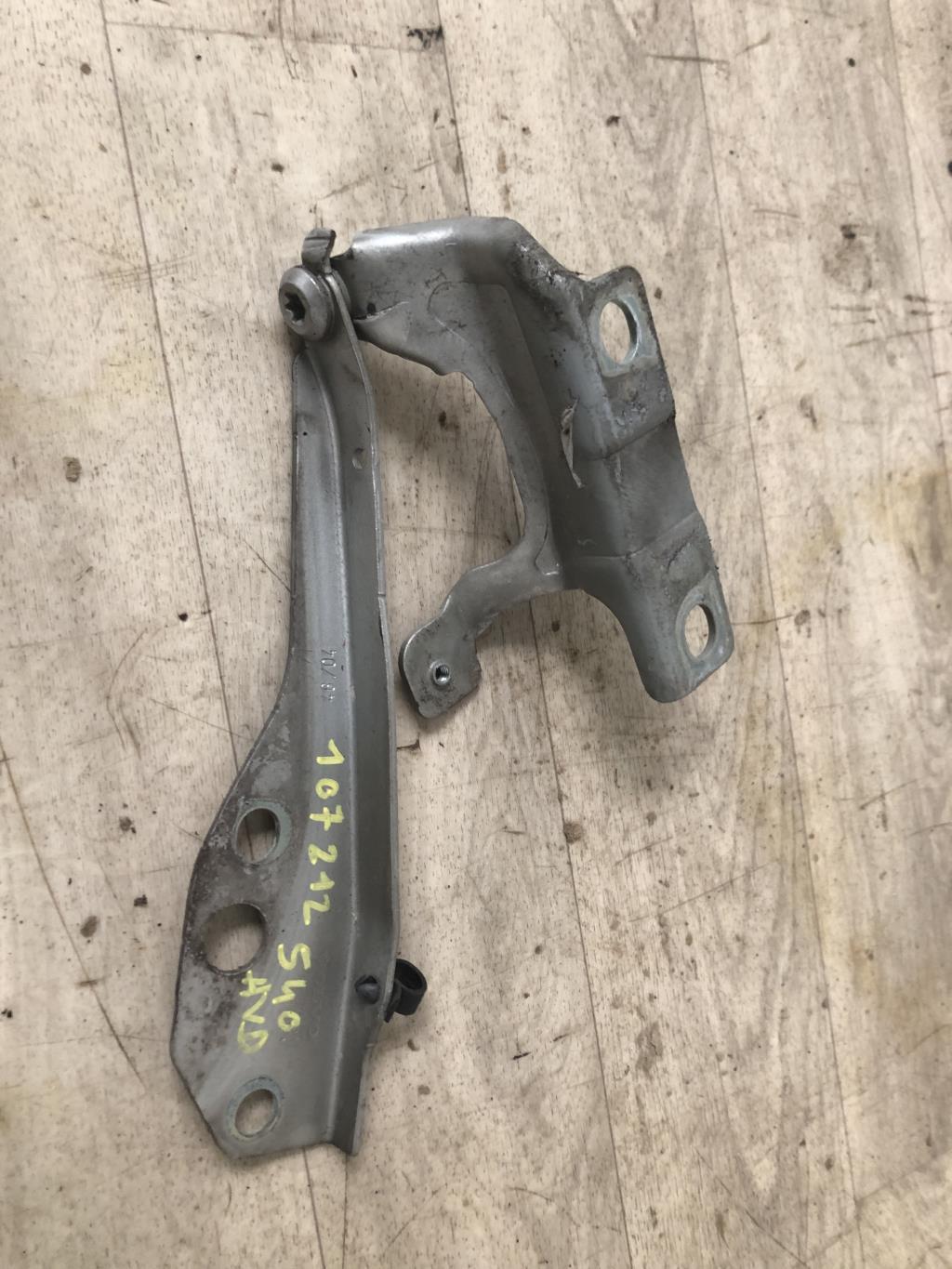 Charniere de capot VOLVO S 40 2 PHASE 1 Diesel - 1