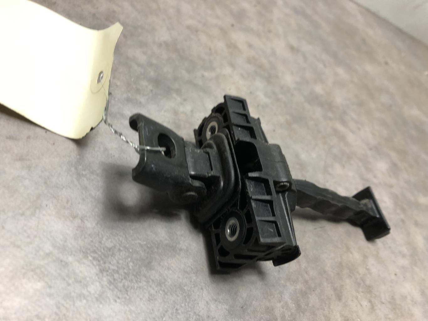 Tirante portiera posteriore sinistro VOLKSWAGEN POLO 5 PHASE 2 Gasolina - 1