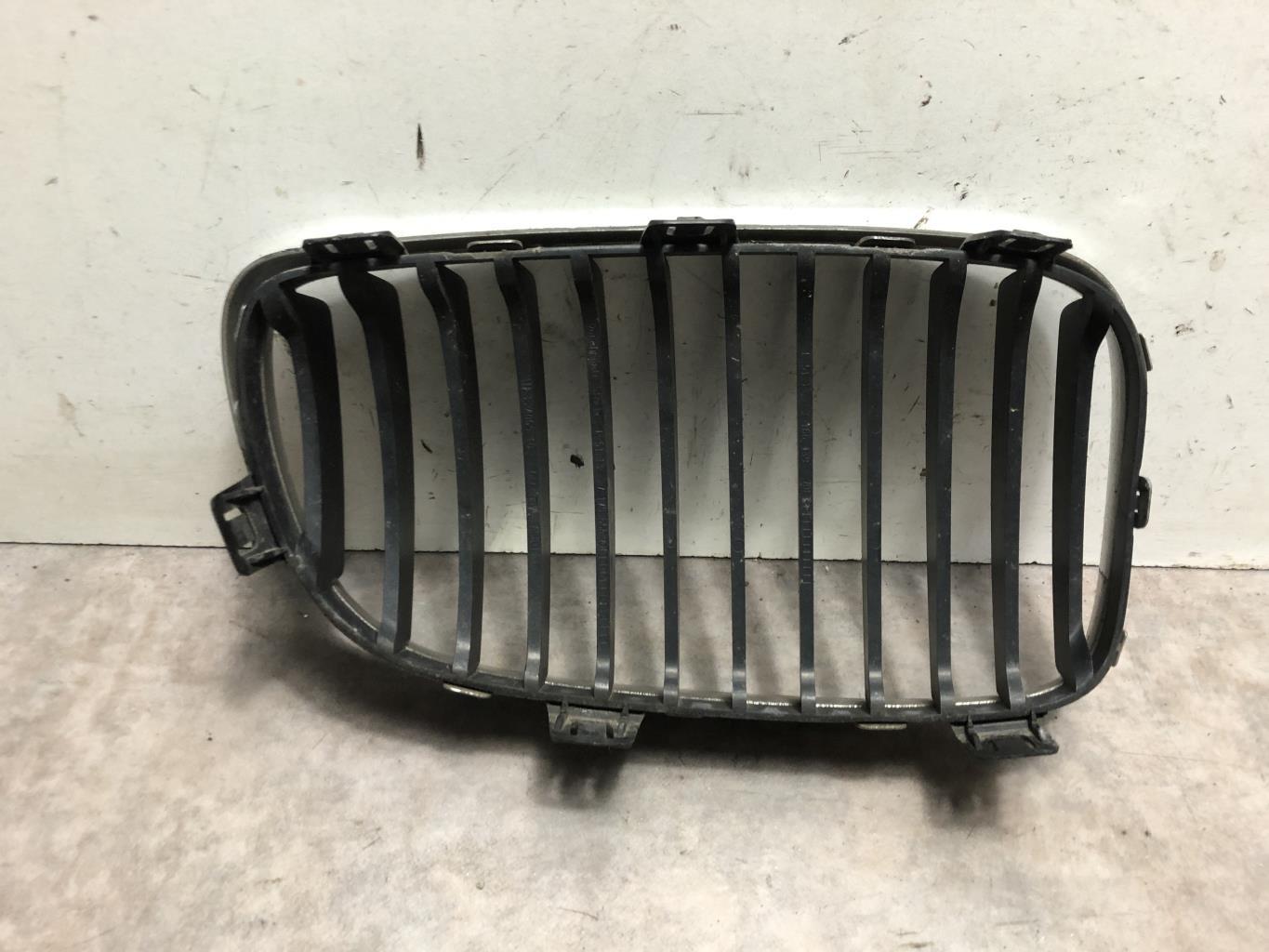 Grille de calandre gauche BMW SERIE 1 E87  - 1