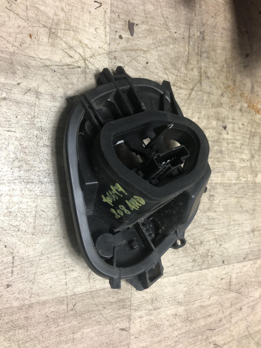 Base portalampade fanale posteriore destro PEUGEOT 208 1 PHASE 2 Gasolina - 1