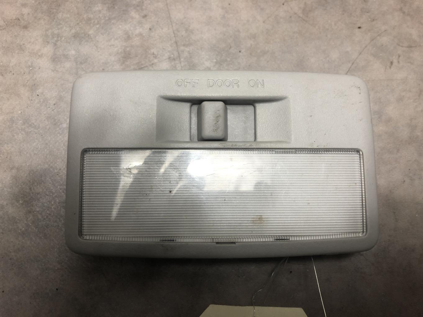 Eclairage de plafonnier MAZDA 5 1 PHASE 1 Diesel - 1
