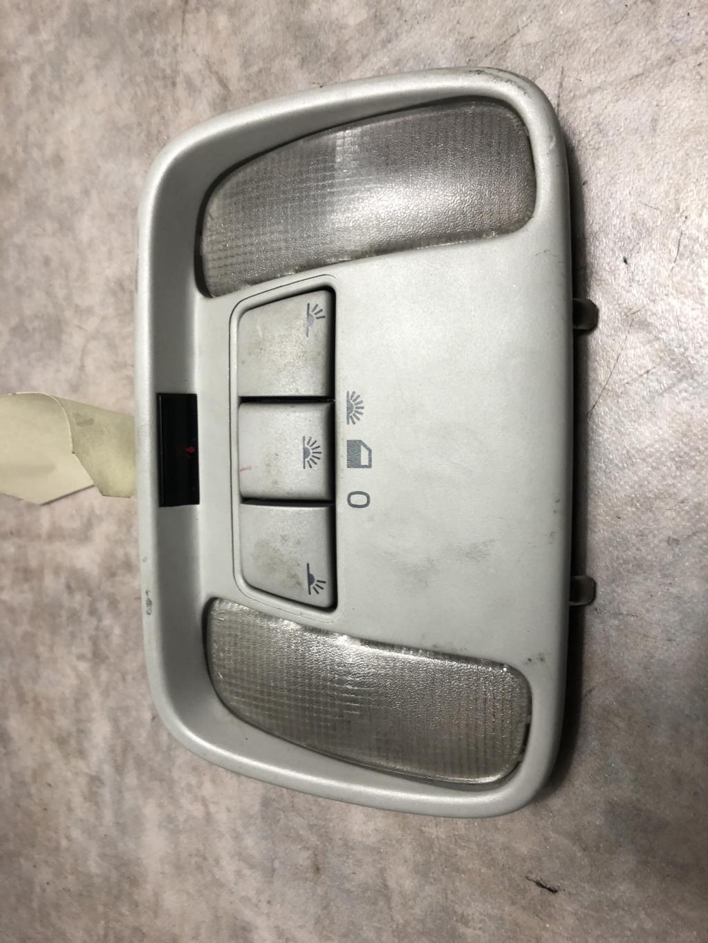 Eclairage de plafonnier VOLVO V 40 1 PHASE 2 BREAK Diesel - 1