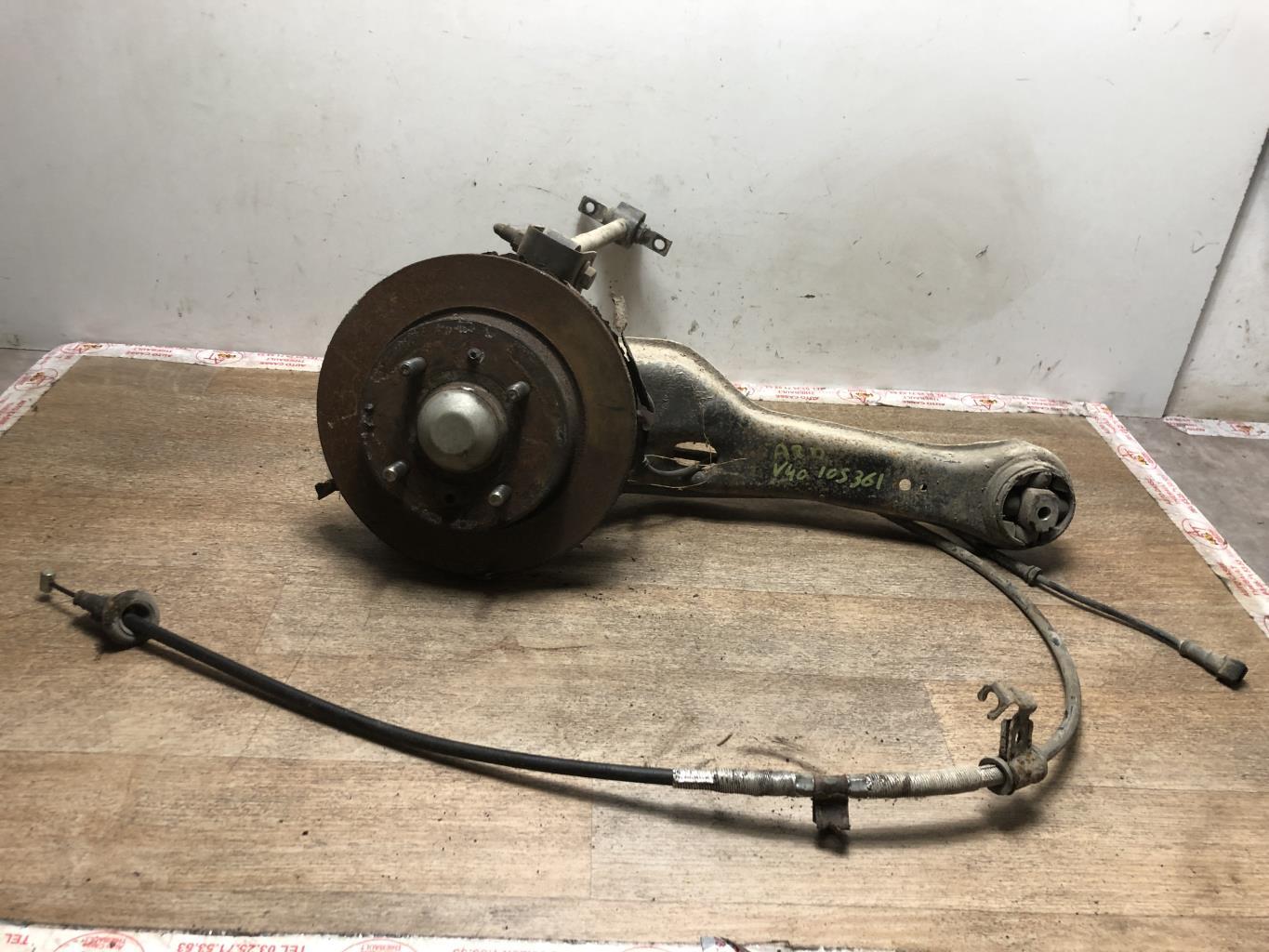 Fusee arriere droit VOLVO V 40 1 PHASE 2 BREAK Diesel - 1