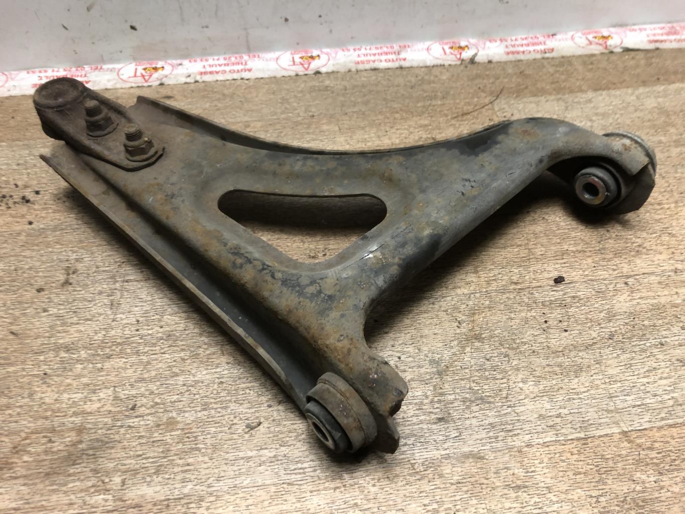 Triangle avant gauche RENAULT TWINGO 1 PHASE 3 Essence - 1
