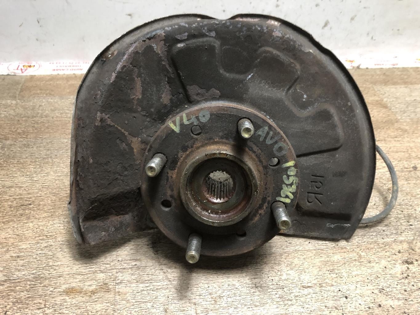 Fusee avant droit VOLVO V 40 1 PHASE 2 BREAK Diesel - 1