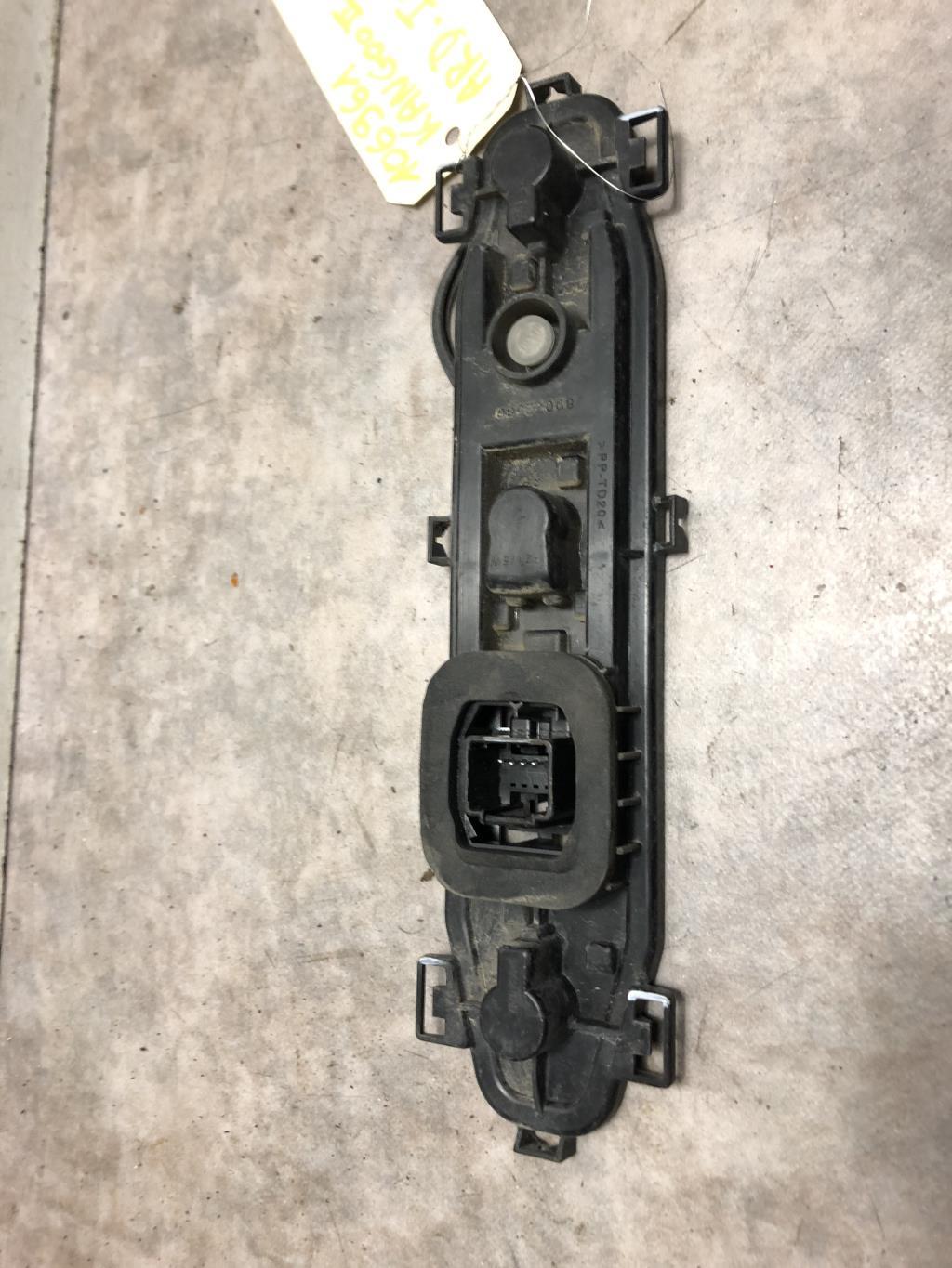 Base portalampade fanale posteriore destro RENAULT KANGOO 2 PHASE 1 Diésel - 1