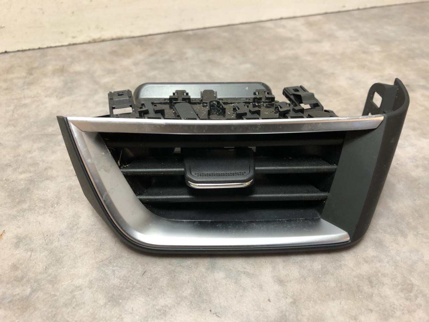Bocchetta aerazione cruscotto anteriore destra RENAULT CLIO 5 PHASE 1 Gasolina - 1