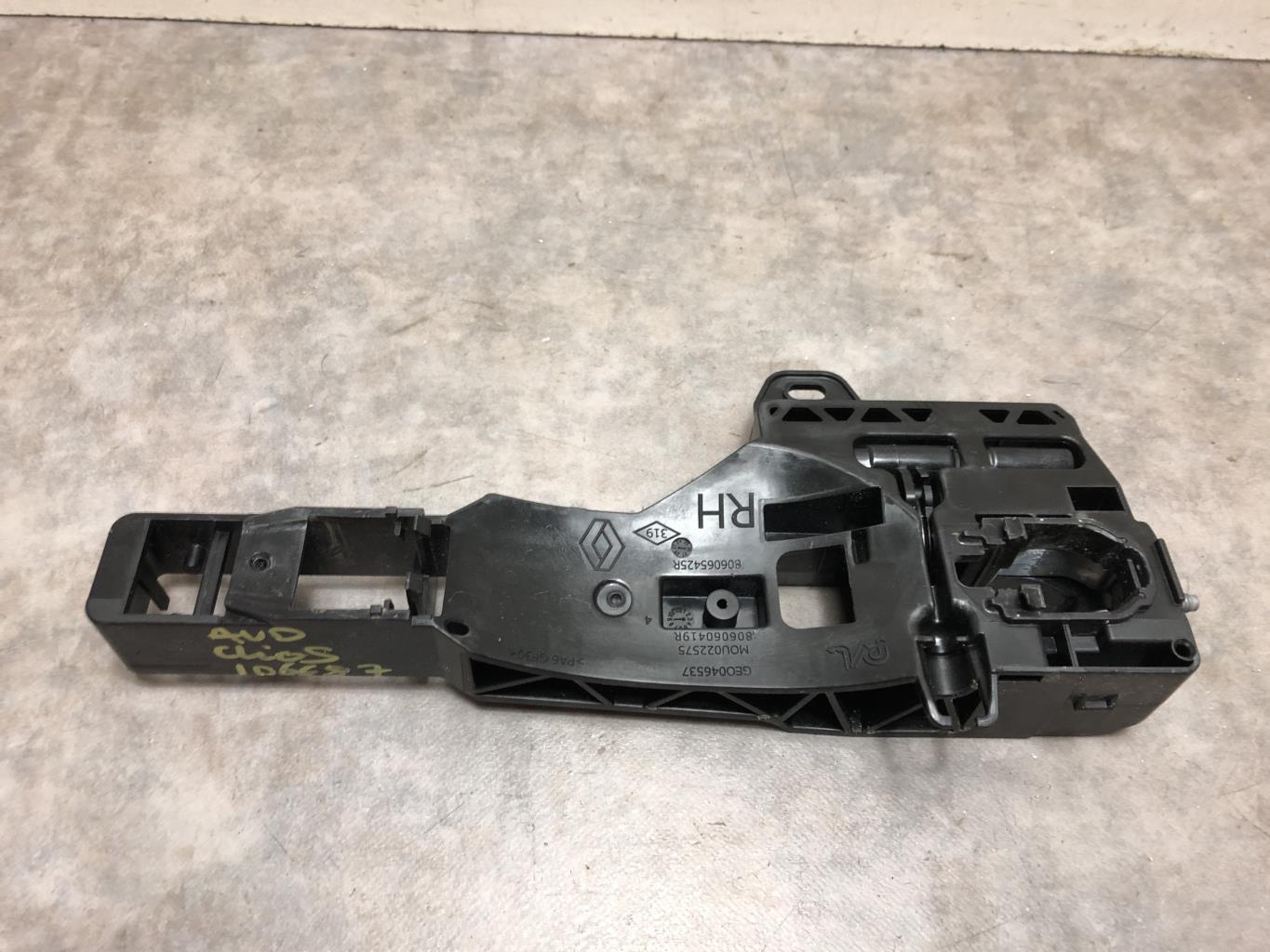 Support poignee porte avant droite RENAULT CLIO 5 PHASE 1 Essence - 1