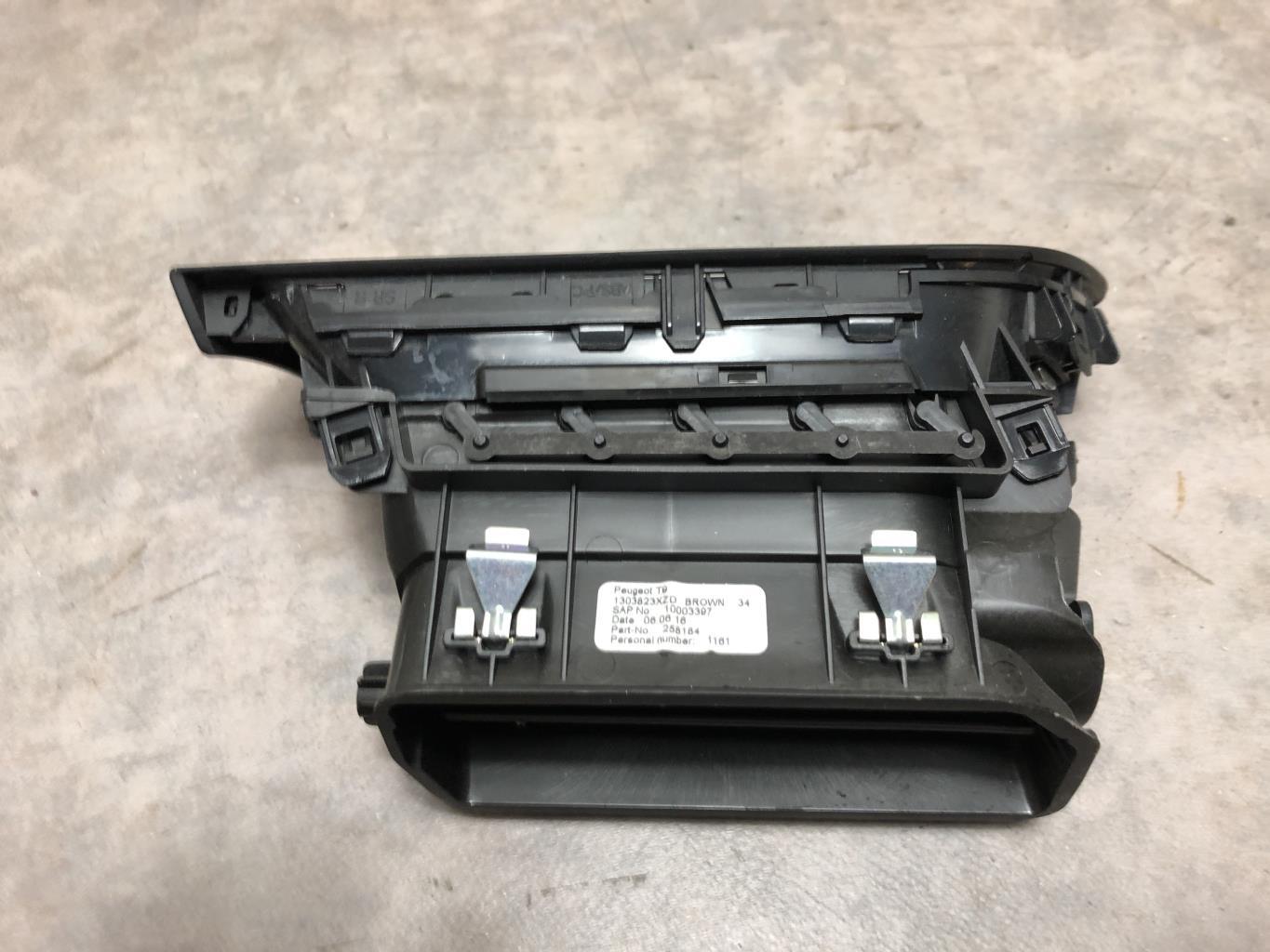 Bocchetta aerazione cruscotto anteriore destra PEUGEOT 308 2 PHASE 1 Diésel - 1