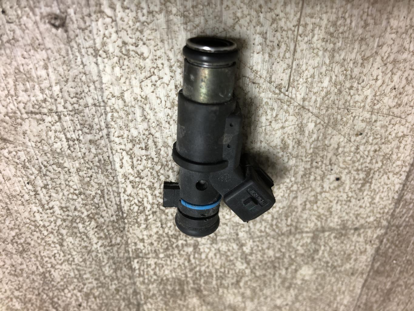 Injecteurs PEUGEOT 206 PHASE 1 Essence - 1