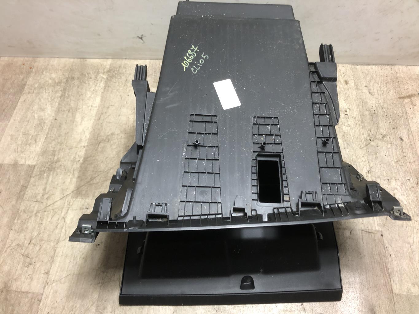 Boite a gants RENAULT CLIO 5 PHASE 1 Essence - 1