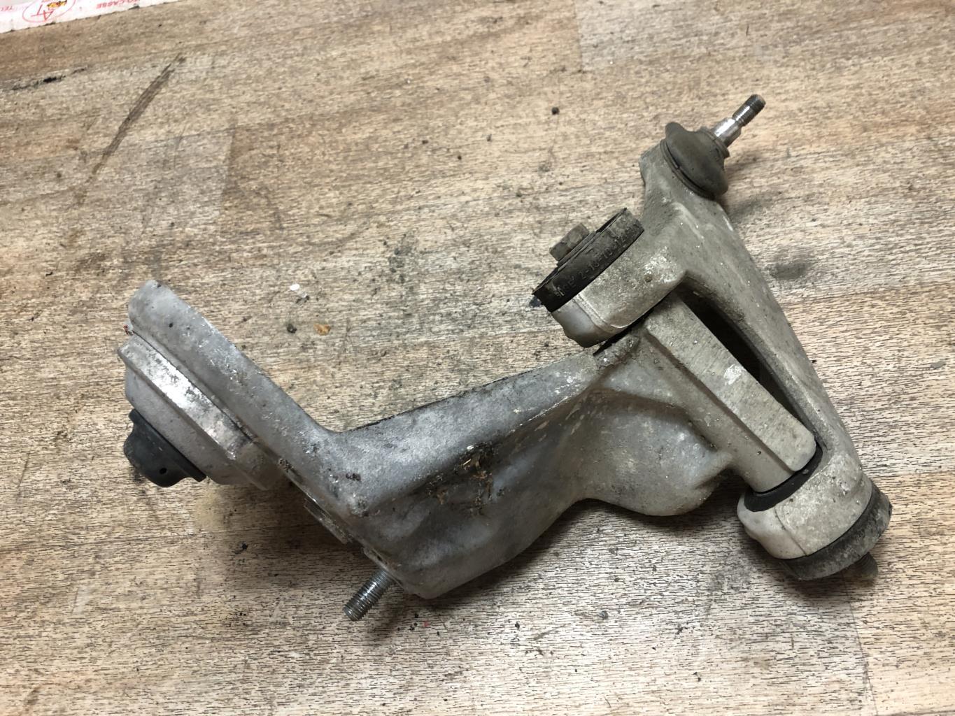 Braccio sospensione superiore anteriore sinistro ALFA ROMEO GT COUPE Diésel - 1
