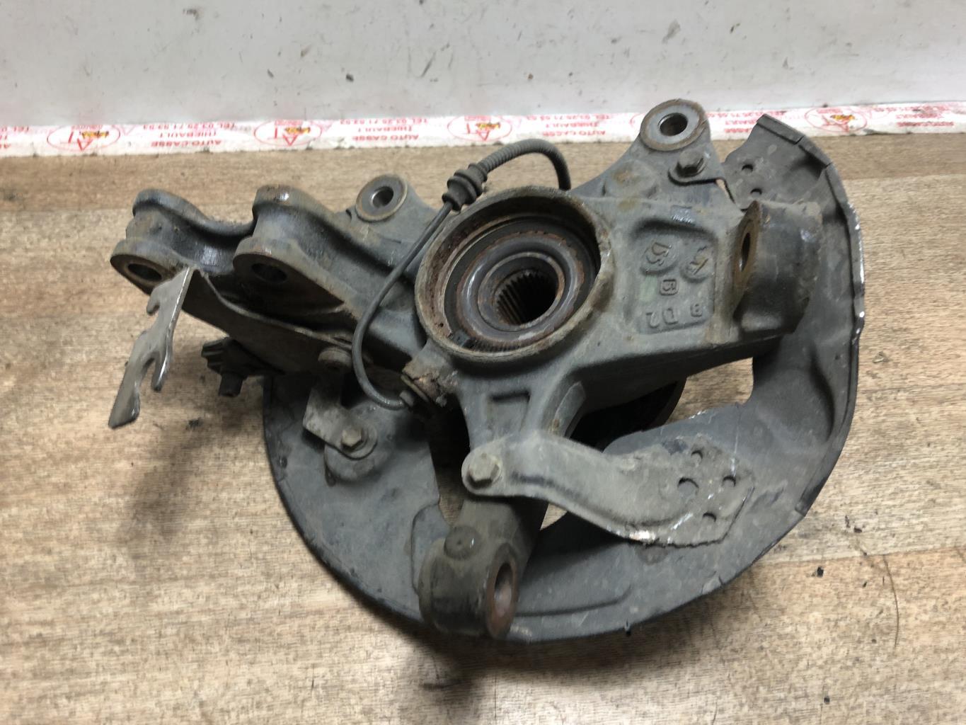 Fusee avant gauche PEUGEOT 308 2 PHASE 1 Diesel - 1
