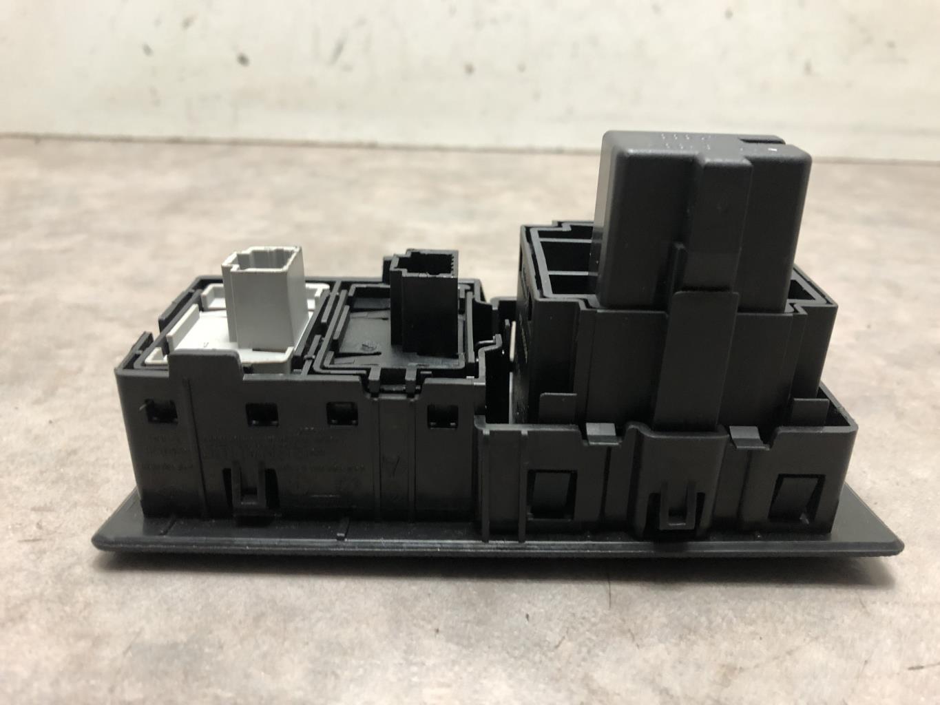 Commande de reglage hauteur de phare RENAULT MEGANE 3 PHASE 1 Diesel - 1