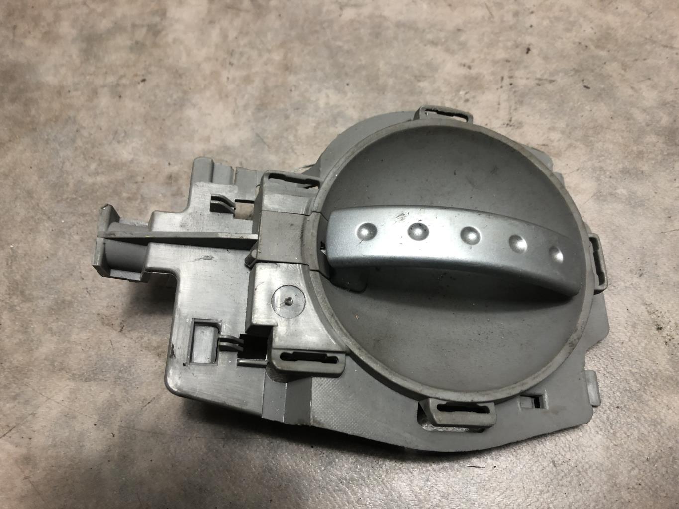 Maniglia interna anteriore destra CITROEN C3 PLURIEL PHASE 1 CABRIOLET Diésel - 1