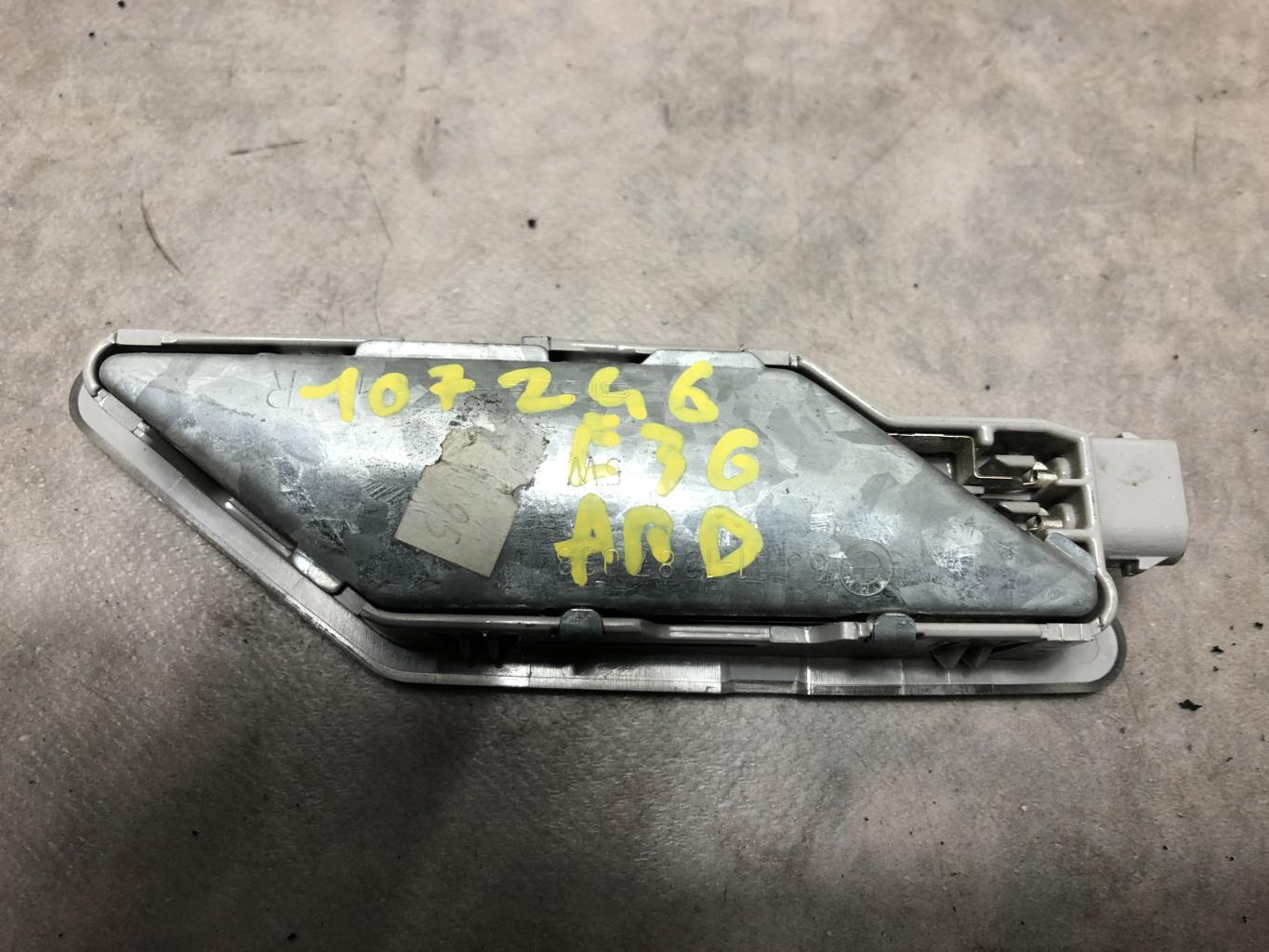 Eclairage de plafonnier BMW SERIE 3 E36 Diesel - 1
