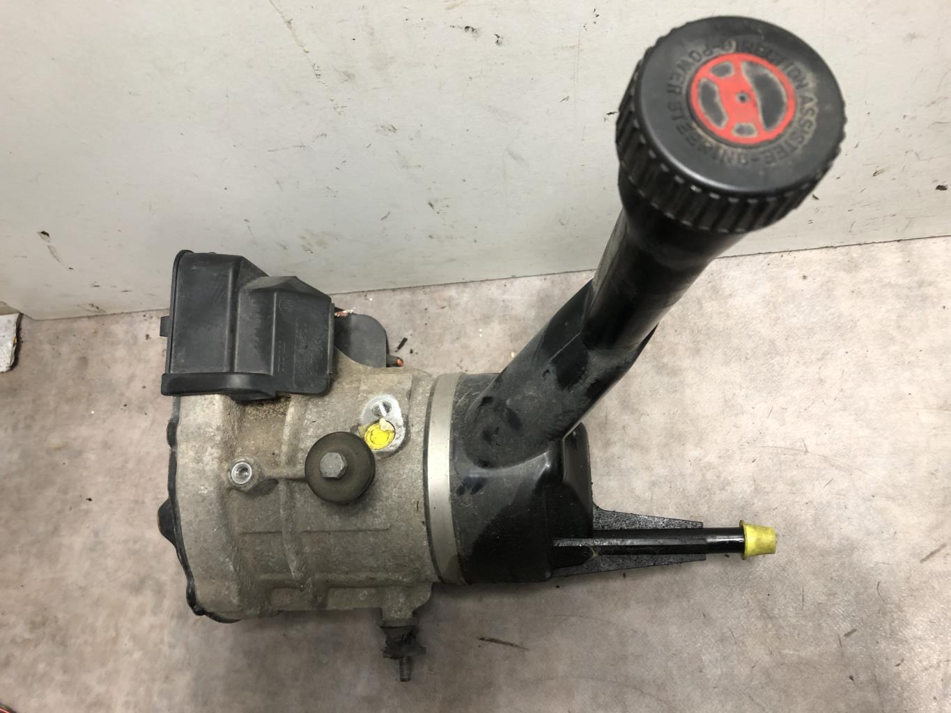 Pompe de direction PEUGEOT 308 1 PHASE 1 Diesel - 1