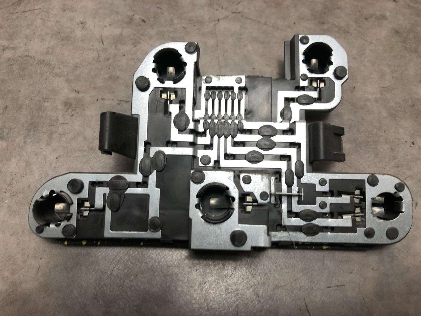 Base portalampade fanale posteriore destro RENAULT MEGANE 1 PHASE 2 Gasolina - 1