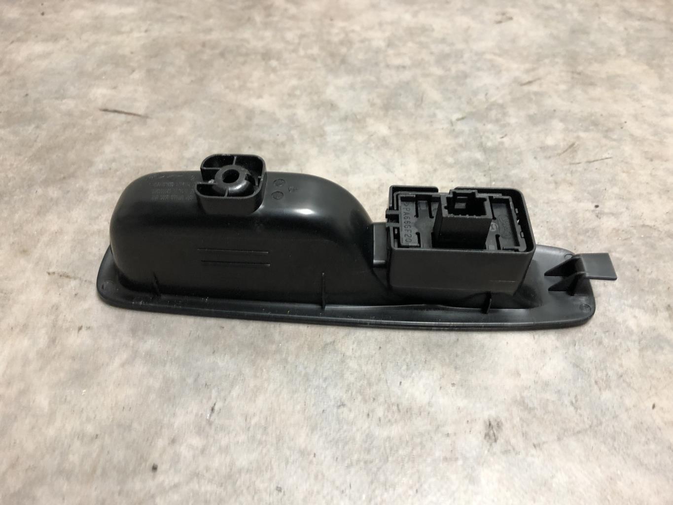 Interruttore lavacristalli posteriore sinistro RENAULT MEGANE 4 PHASE 1 Diésel - 1