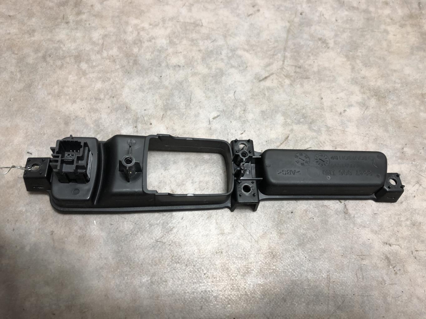 Bouton/Interrupteur RENAULT MEGANE 4 PHASE 1 Diesel - 1