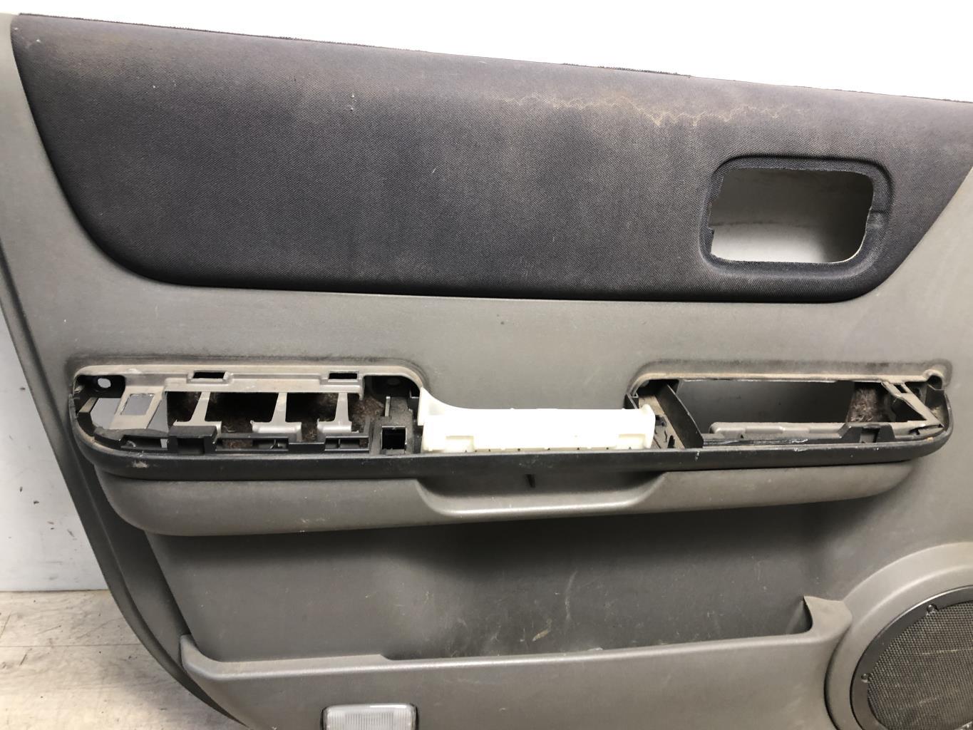 Pannello portiera anteriore sinistro NISSAN X-TRAIL 1 PHASE 1 Diésel - 1