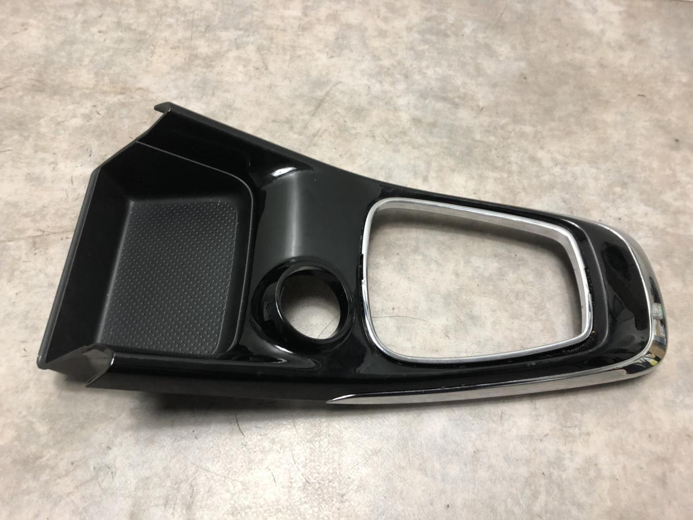Console central (interieur plastique) NISSAN PULSAR Diesel - 1