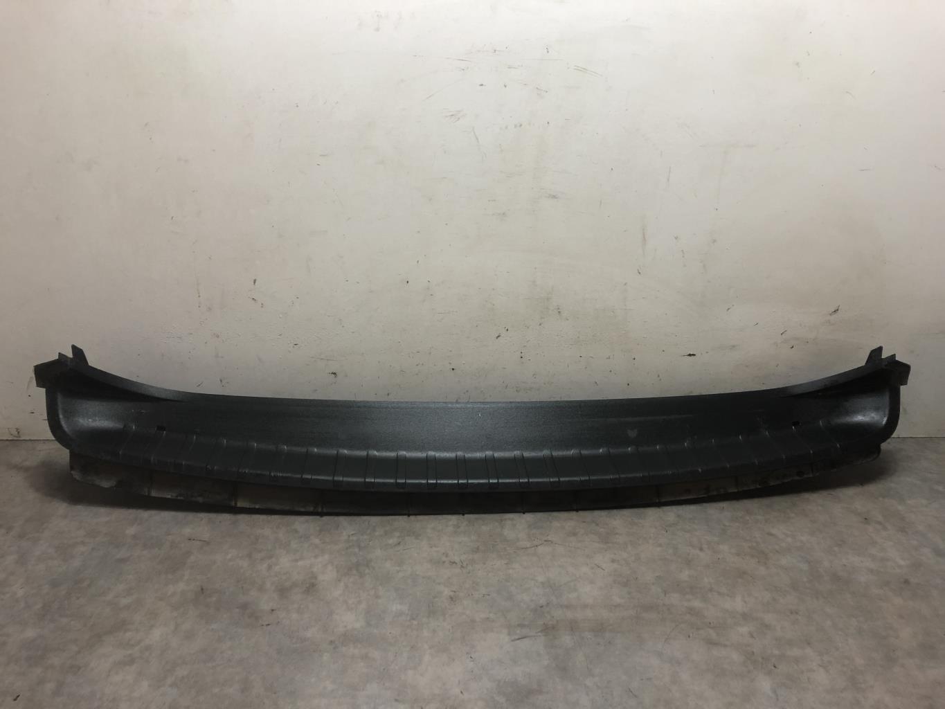Garniture hayon CITROEN C4 1 PHASE 1 COUPE Essence - 1