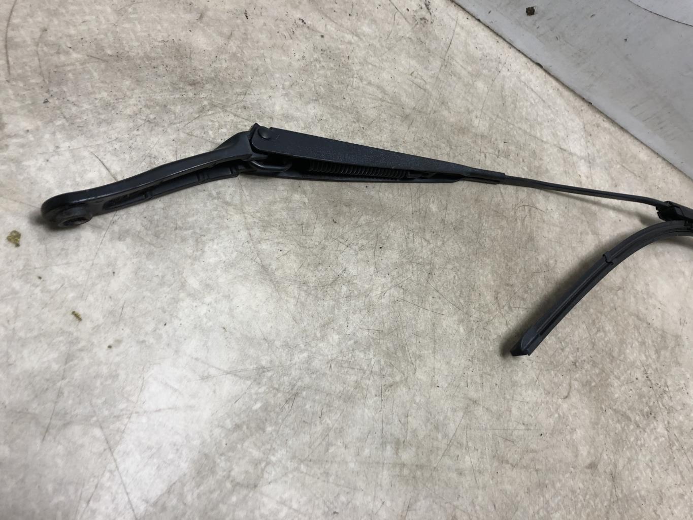 Braccio tergicristallo anteriore sinistro RENAULT LAGUNA 3 PHASE 1  - 1