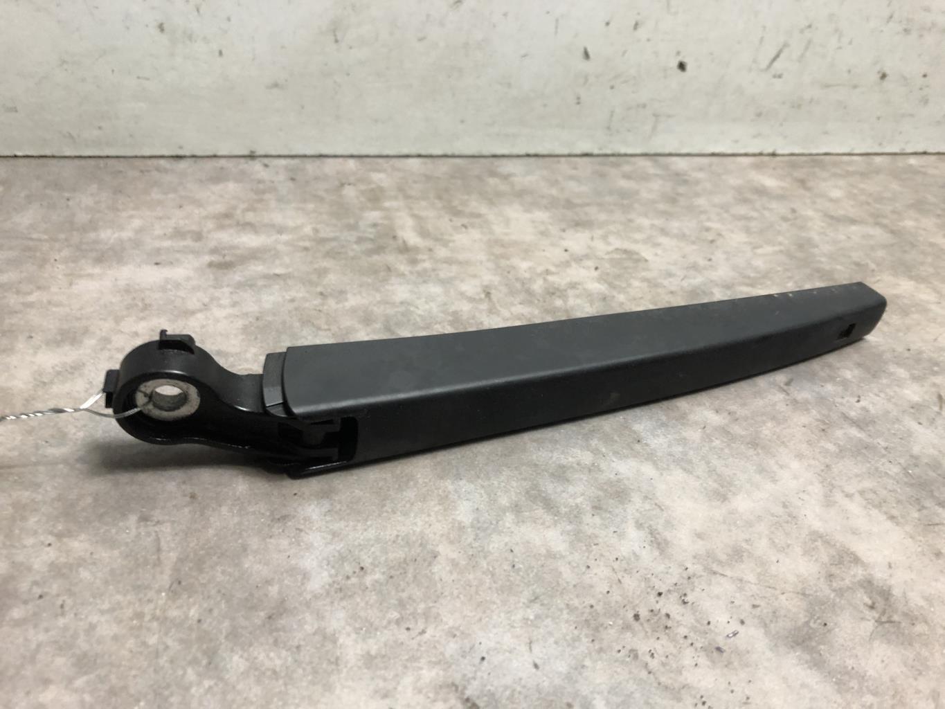 Braccio tergicristallo posteriore VOLKSWAGEN GOLF 6 Gasolina - 1