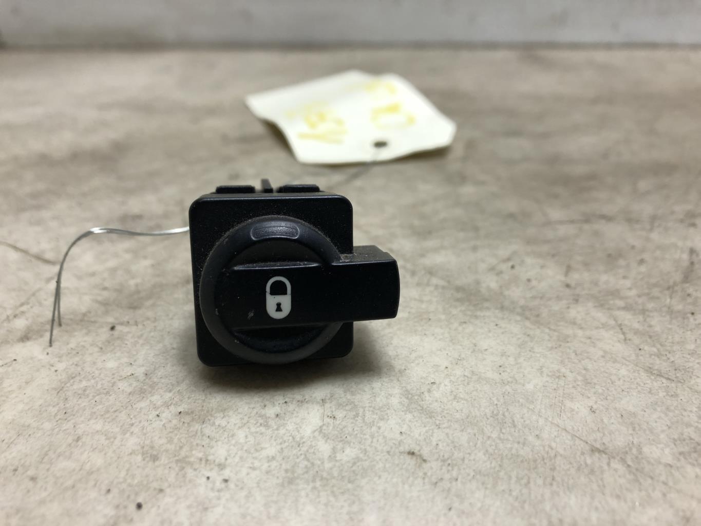 Bouton/Interrupteur CITROEN C4 1 PHASE 1 COUPE Essence - 1