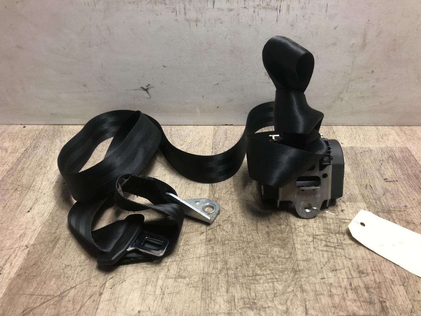 Cintura di sicurezza posteriore sinistra VOLKSWAGEN GOLF 6 Gasolina - 1