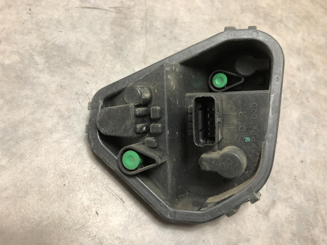 Base portalampade fanale posteriore destro RENAULT CLIO 3 PHASE 2 BREAK Diésel - 1