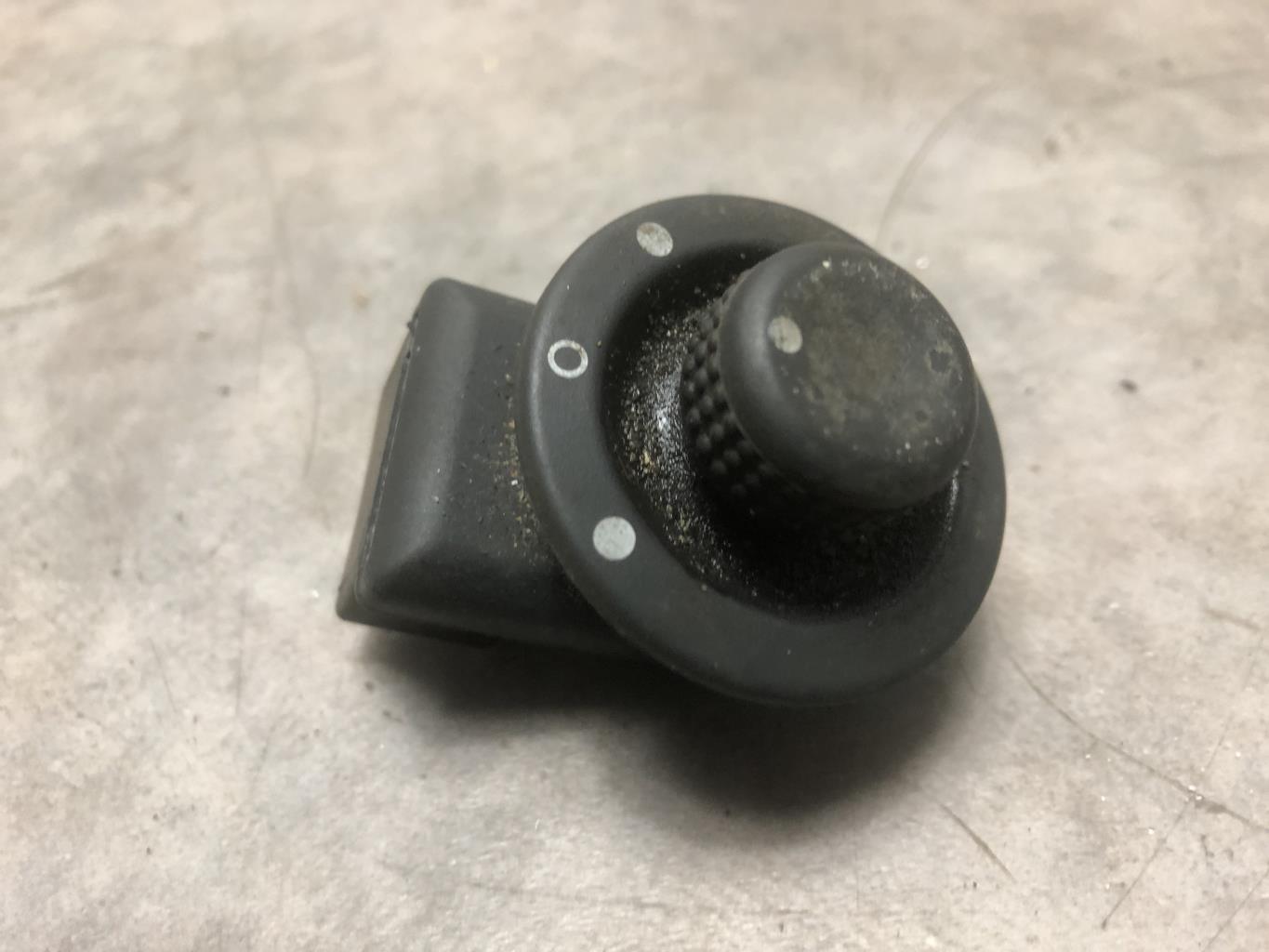 Commande retroviseurs RENAULT CLIO 3 PHASE 2 BREAK Diesel - 1