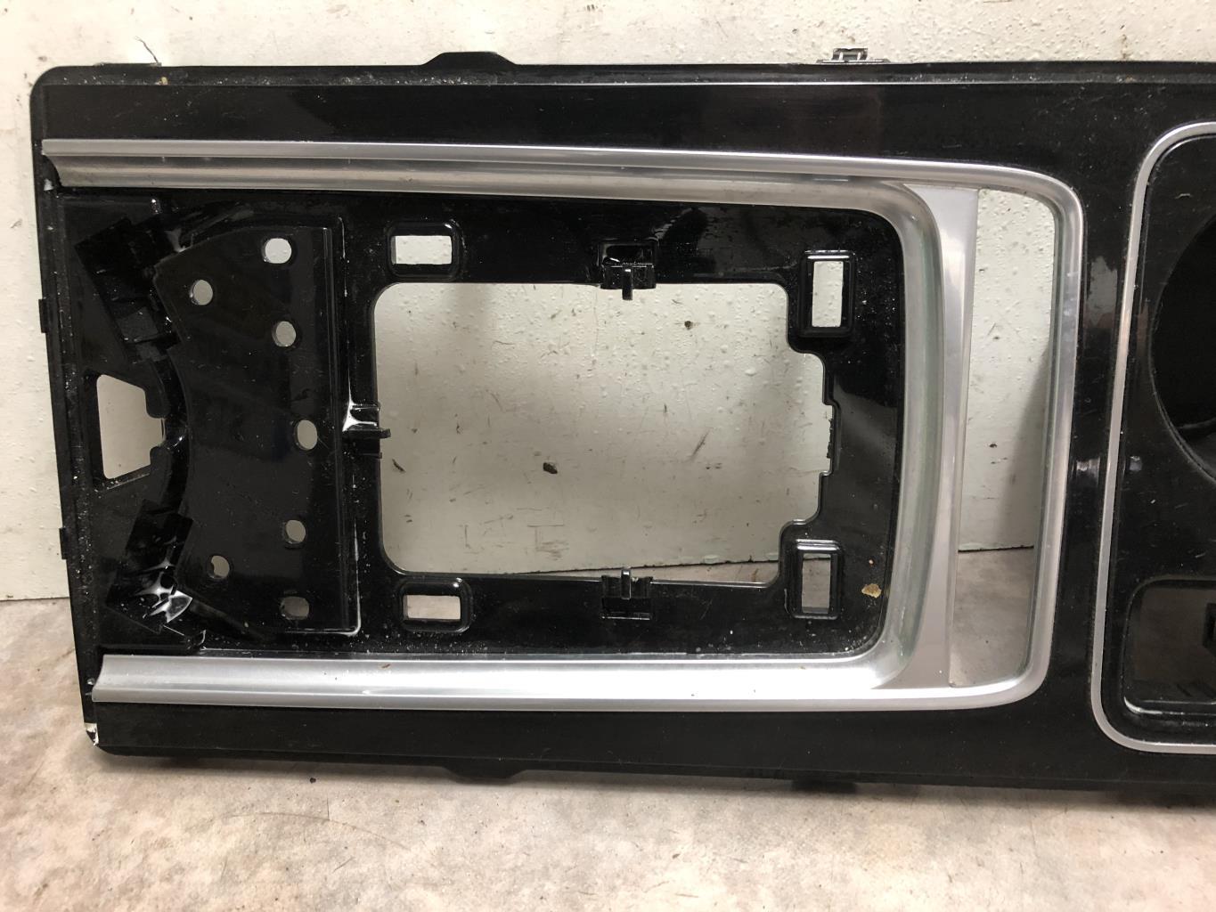 Console central (interieur plastique) JAGUAR XE Diesel - 1