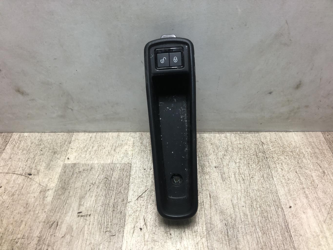 Boitier de centralisation JAGUAR XE Diesel - 1