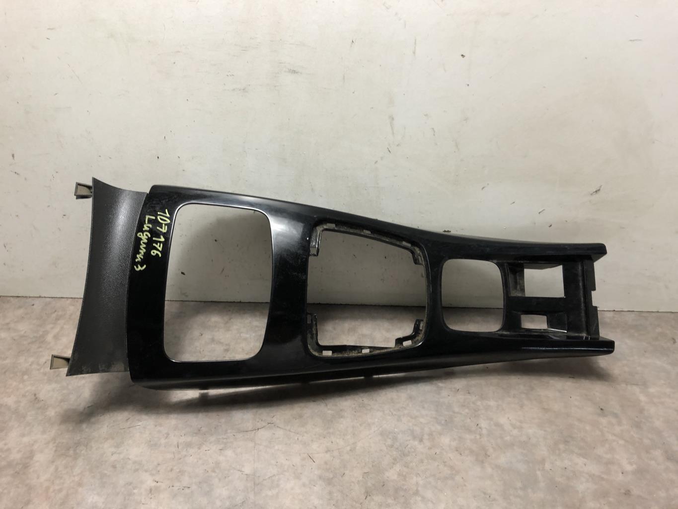 Consolle centrale (interno in plastica) RENAULT LAGUNA 3 PHASE 2 Diésel - 1