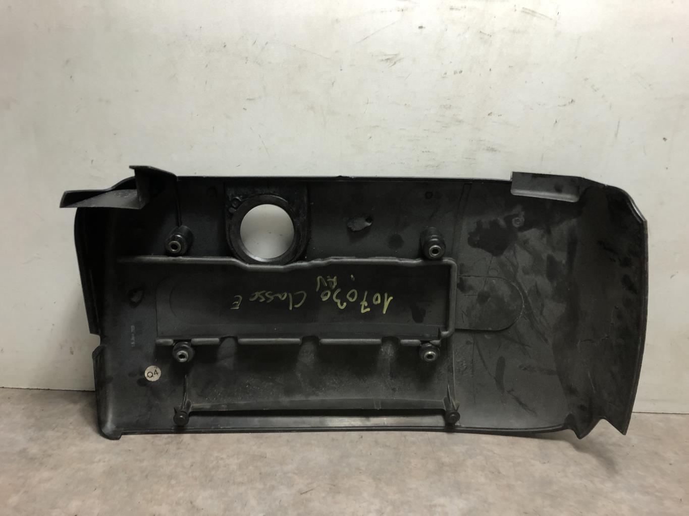 Cache moteur  MERCEDES CLASSE E 210 PHASE 2 Diesel - 1