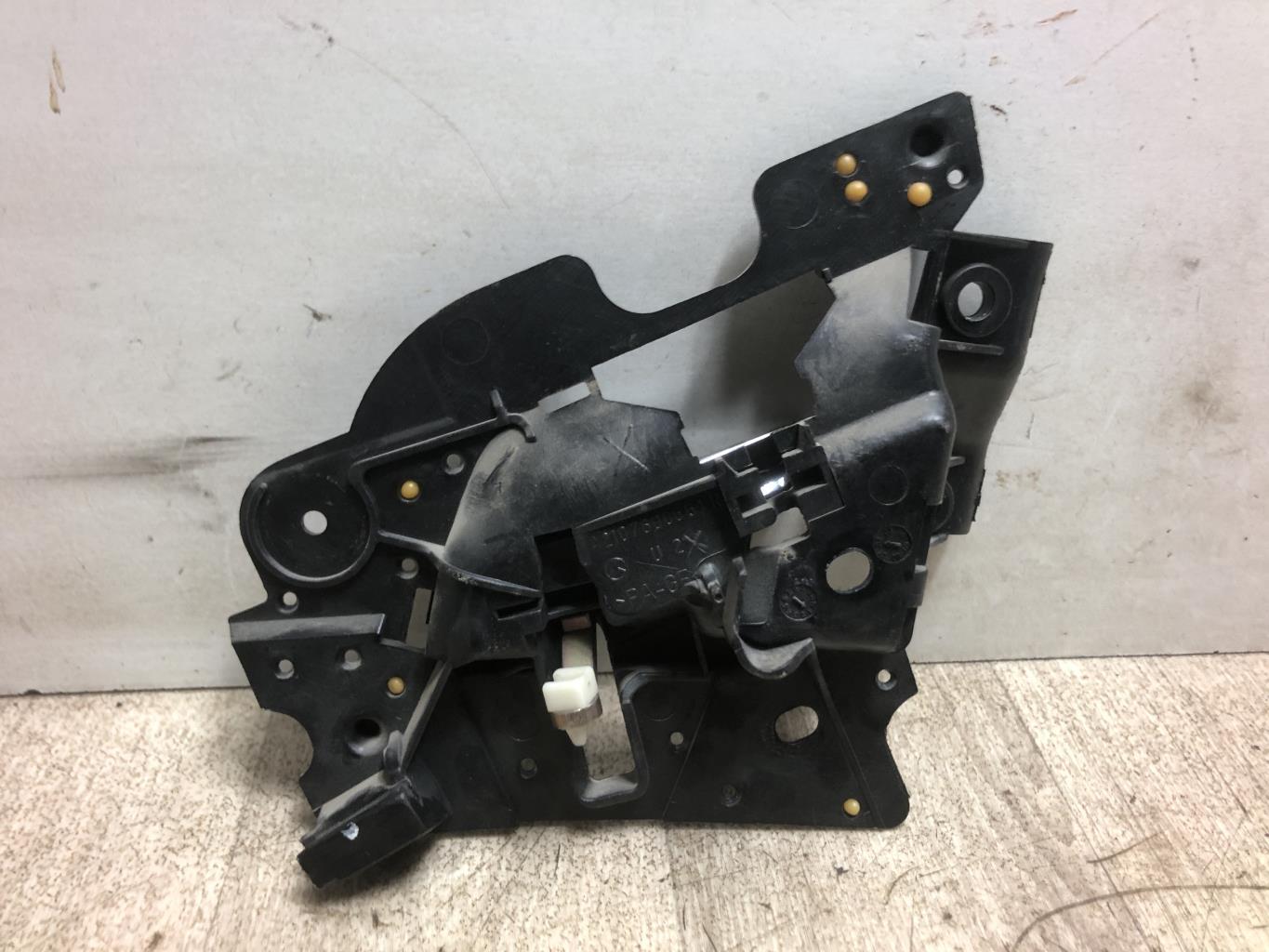 Maniglia interna posteriore destra MERCEDES CLASSE E 210 PHASE 2 Diésel - 1