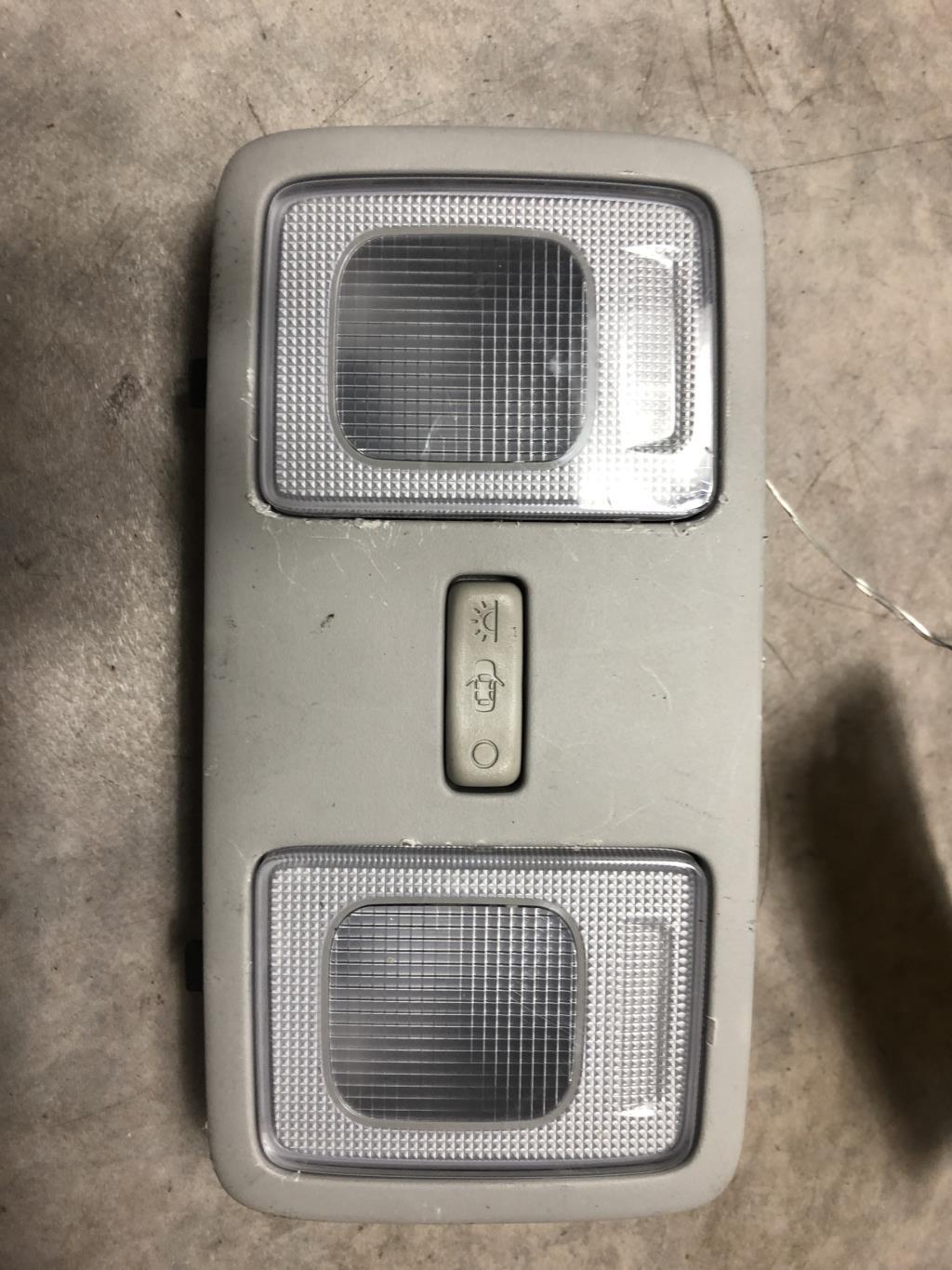 Eclairage de plafonnier KIA VENGA PHASE 1 Diesel - 1